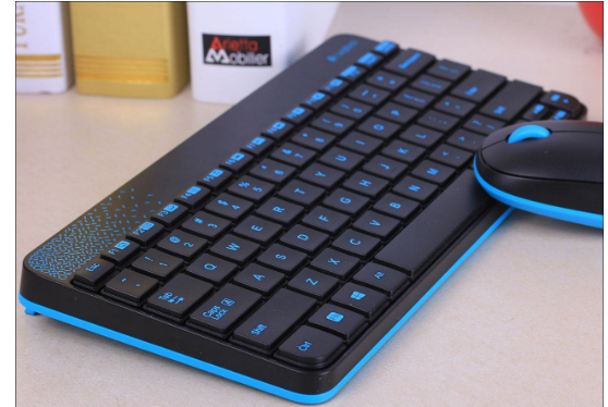 電腦無(wú)線鍵鼠使用教程 電腦無(wú)線鍵鼠使用教程